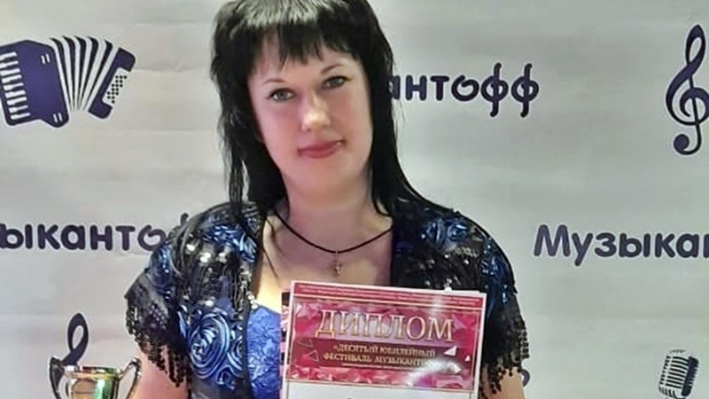 Преподаватель из Новочеркасска заняла призовые места сразу в трех музыкальных конкурсах