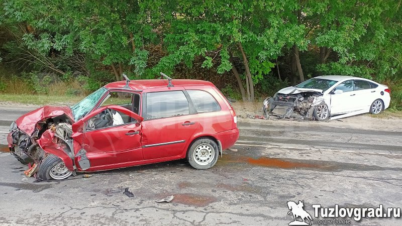 В Новочеркасске в лобовом ДТП пострадали два водителя