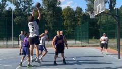 В Новочеркасске состоялся турнир по уличному баскетболу