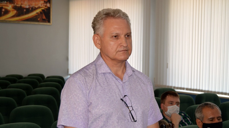 Бывший главный архитектор Новочеркасска, обвинявшийся в превышении полномочий при выдаче квартир сиротам, стал главным архитектором Батайска