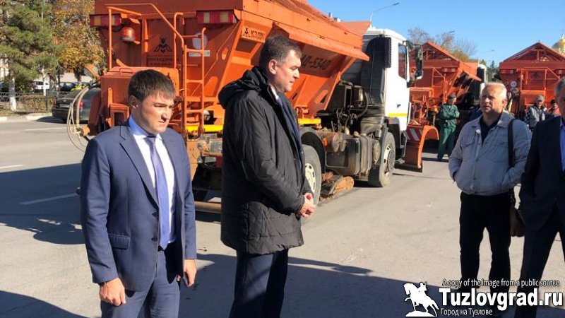 Правительство области поможет Новочеркасску приобрести 9 единиц коммунальной техники