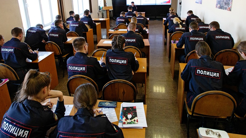 В России могут ввести льготы при поступлении в вузы для детей силовиков