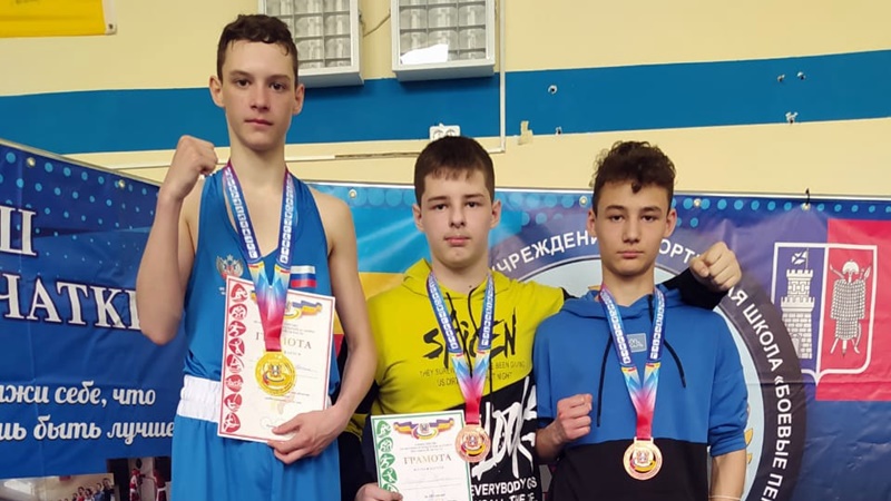Новочеркасские боксеры выиграли областное первенство