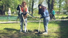 В Новочеркасске месячник чистоты завершился общегородским субботником
