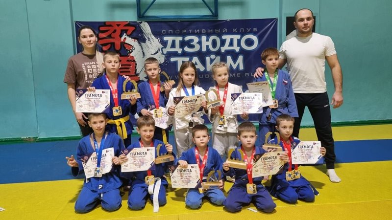 Семь золотых медалей завоевали новочеркасские спортсмены на соревнованиях по дзюдо