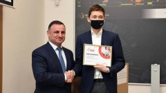Новочеркасскому гроссмейстеру Андрею Есипенко подарили квартиру в Ростове