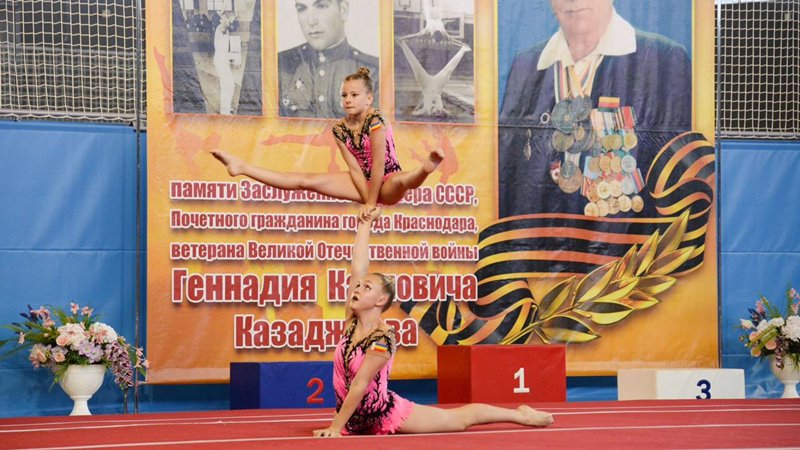 Новочеркасские спортсмены завоевали «серебро» и «бронзу» на Всероссийских соревнованиях по спортивной акробатике
