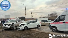 В Новочеркасске военнослужащий устроил лобовое ДТП с пострадавшим, видео