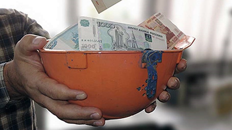 В Новочеркасске строитель из Азова «развел» прораба на 7,5 тысяч рублей
