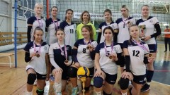 Новочеркасские спортсменки стали серебряными призерами турнира по волейболу среди женских команд
