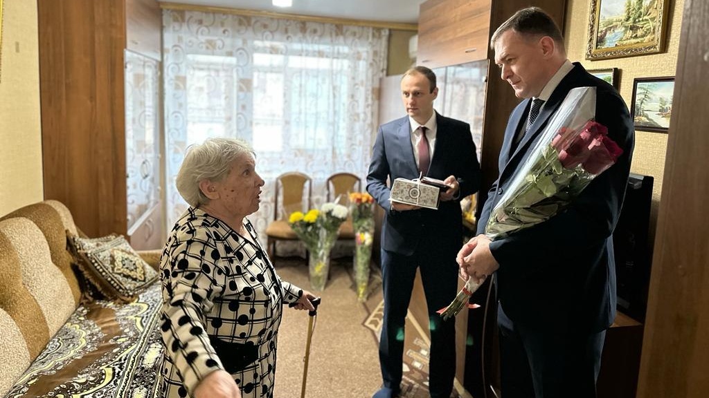 Почетной гражданке города Новочеркасска Галине Роговой исполнилось 97 лет