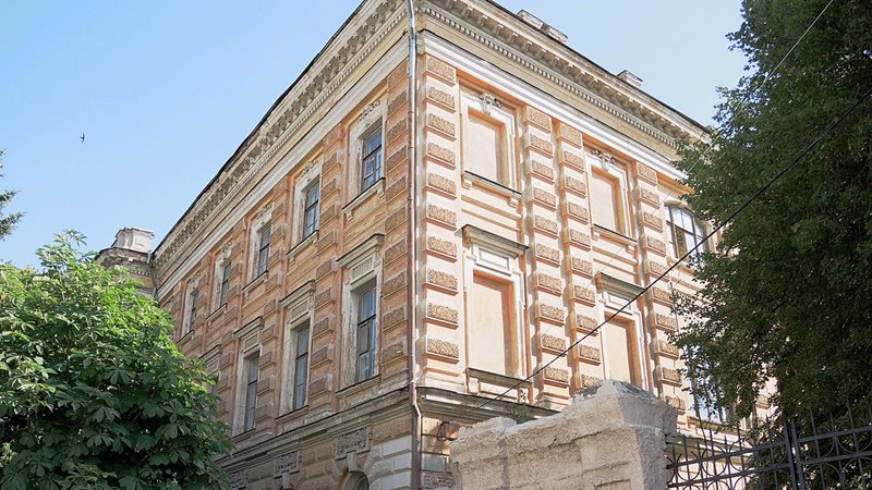 В Новочеркасске здание бывшей Мариинской гимназии ждет реставрация