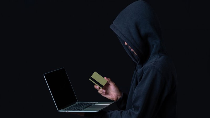 Новочеркасские полицейские призывают горожан при покупке или продаже товаров на специализированных сайтах 