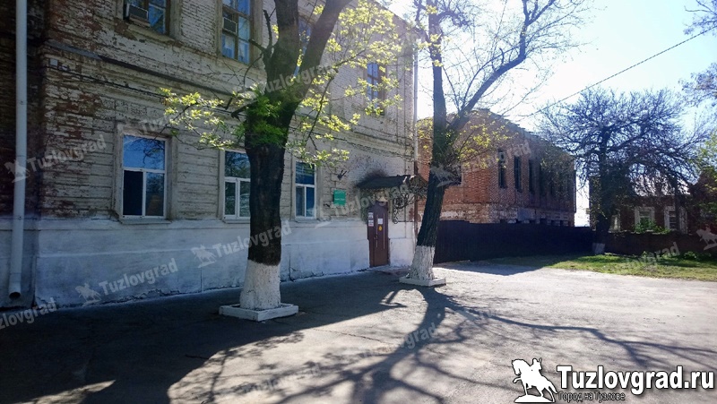 В Новочеркасске за прошедшие сутки 4 человека пополнили стационар инфекционной больницы