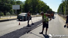 В Новочеркасске первый дополнительный контракт на ямочный ремонт дорог получила местная фирма