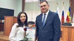 В Новочеркасске отметили благодарностями предпринимателей,  украшавшим город в новогодние праздники