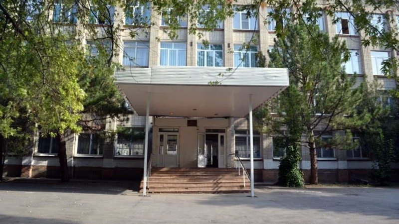 В Новочеркасске новую спортплощадку на территории шестой школы обустроит местная фирма