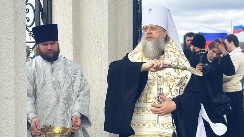 На Аллее Славы в Новочеркасске освятили часовню Иоанна Воина
