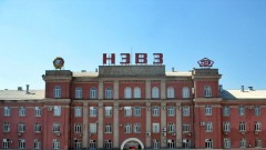 На НЭВЗе разработали специальный график работы цехов на апрель, чтобы больше не допускать столпотворений на проходной
