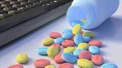 В России ужесточили наказание за склонение к употреблению наркотиков с помощью Интернета
