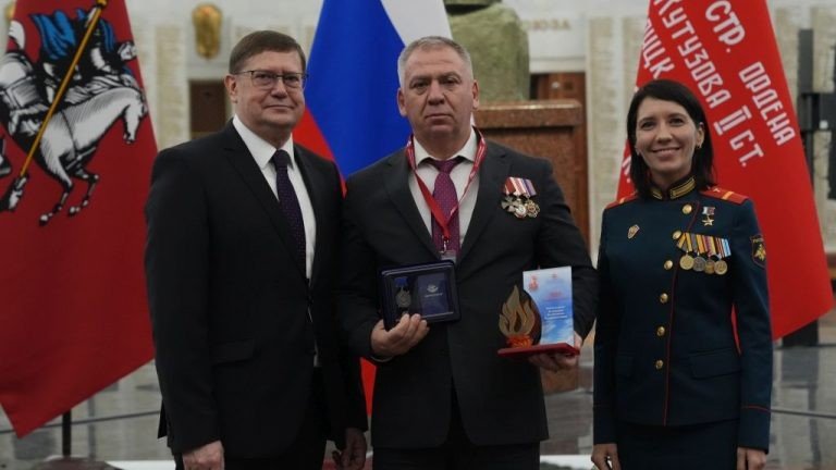Главный врач БСМП Новочеркасска награжден медалью за мужество и героизм
