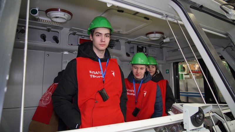 Молодежь Новочеркасска знакомят с работой НЭВЗа