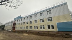 Юрий Лысенко проинспектировал ход ремонта больницы в микрорайоне Донском Новочеркасска