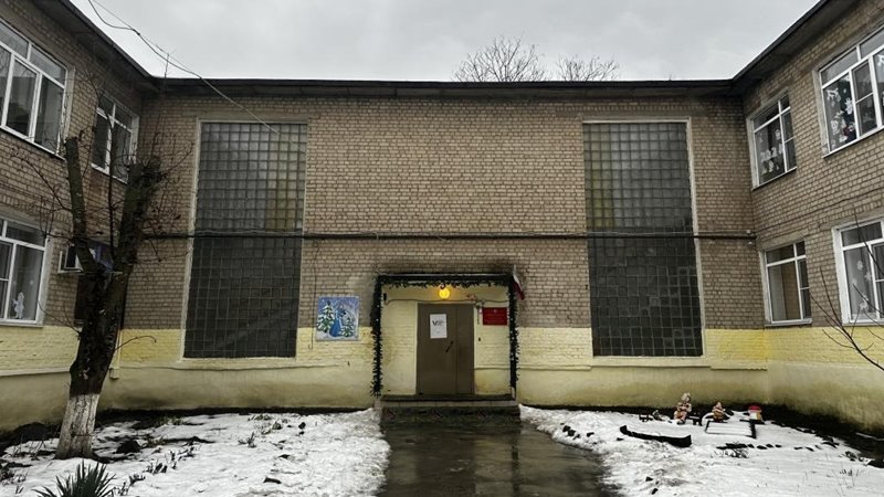 Находящемуся в зоне ЧС новочеркасскому детскому саду, чтобы снова принять детей, понадобится ремонт и дезинфекция
