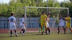 Новочеркасские футболисты проиграли в первом туре областного чемпионата