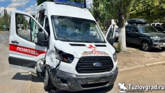 В Новочеркасске скорая с маленьким пациентом попала в ДТП