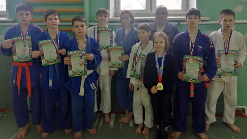Новочеркасские дзюдоисты выиграли домашний турнир