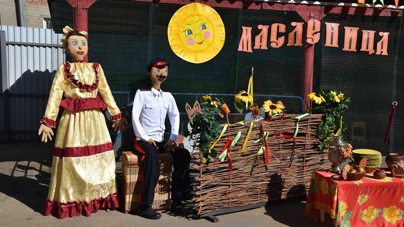 В Новочеркасске отпраздновали Масленицу