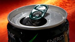 С 1 марта 2025 года в России ограничат продажу энергетиков несовершеннолетним