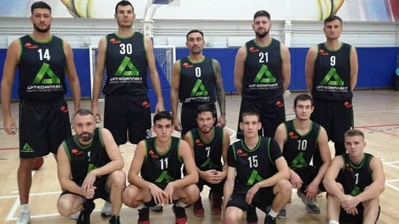 Новочеркасские баскетболисты стали призерами окружного чемпионата