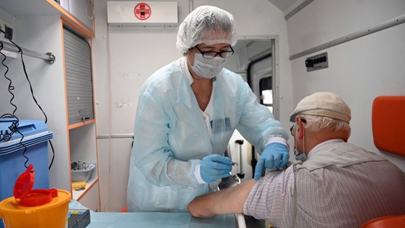 В Новочеркасске уже более 30 000 человек захотели вакцинироваться от коронавируса