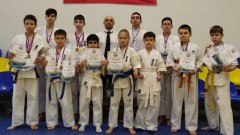 Новочеркасские спортсмены стали победителями и призерами турнира по киокусинкай