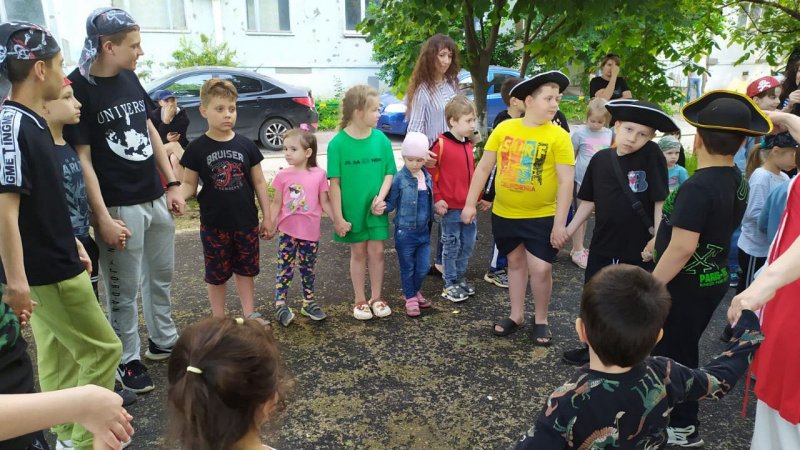 «Серебряные» волонтеры провели квест для юных новочеркасцев