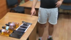 В Новочеркасске задержали мужчину при попытке передачи в тюрьму телефонов и алкоголя
