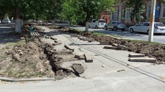 В Новочеркасске на улице Дубовского на аллее положат новый асфальт