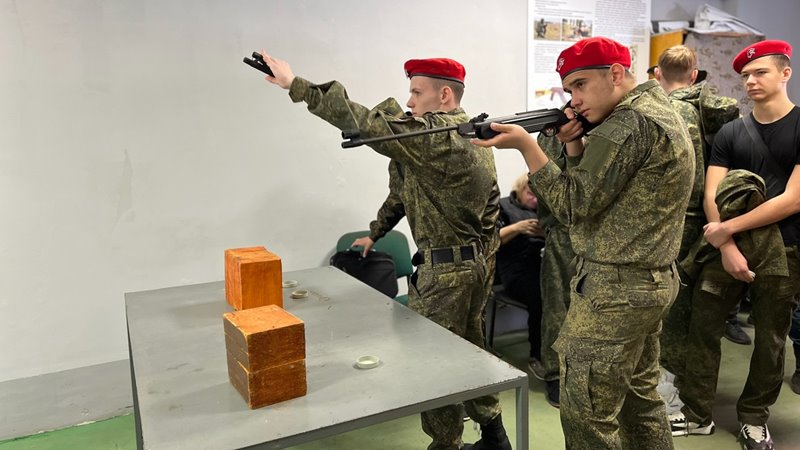 В Новочеркасске завершился муниципальный этап военно-патриотической игры «Зарница 2.0»
