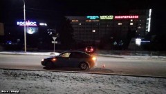 В Новочеркасске пешеход перебегал дорогу на красный свет и попал под машину