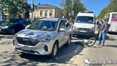 В Новочеркасске водитель проехал на красный и сбил подростка