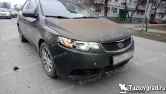 В Новочеркасске машина сбила выбежавшего на дорогу школьника