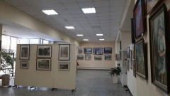 Завтра, 12 января в музее Новочеркасска откроется традиционная отчетная выставка городского клуба художников