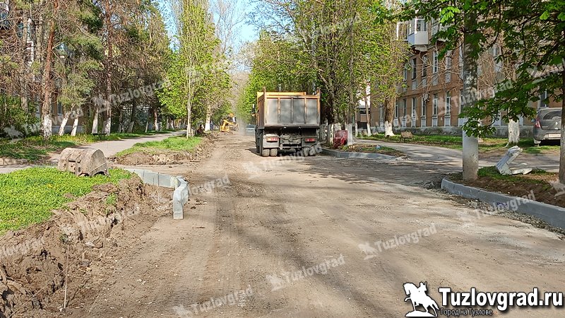 Менять асфальт на четырех улицах Новочеркасска будет «Ростовавтодор»