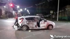 В Новочеркасске пьяный водитель выехал на встречку и столкнулся с другой машиной