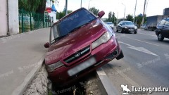В Новочеркасске таксист заснул за рулем и съехал в канал ливневки
