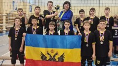 Юные новочеркасские волейболисты стали призерами межрегионального турнира
