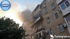 В Новочеркасске два человека пострадали в результате сильного пожара в 5-этажке, видео