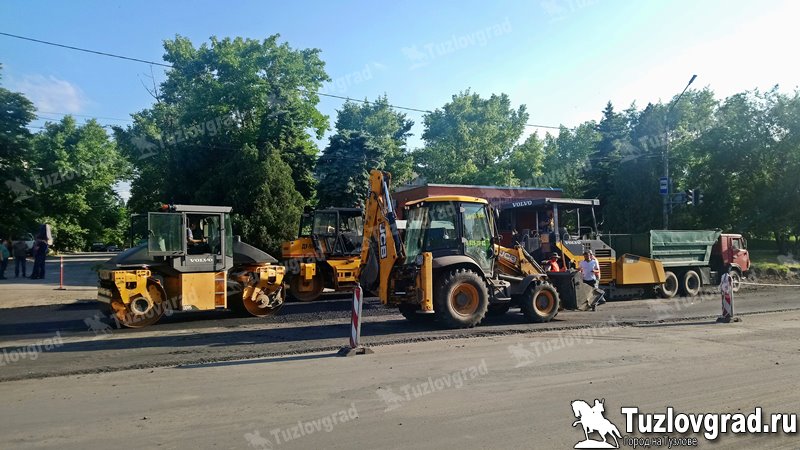 В Новочеркасске капитальный ремонт улицы Буденновской идет по графику
